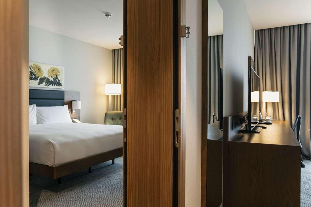 Hilton Garden Inn Tbilisi Chavchavadze الغرفة الصورة