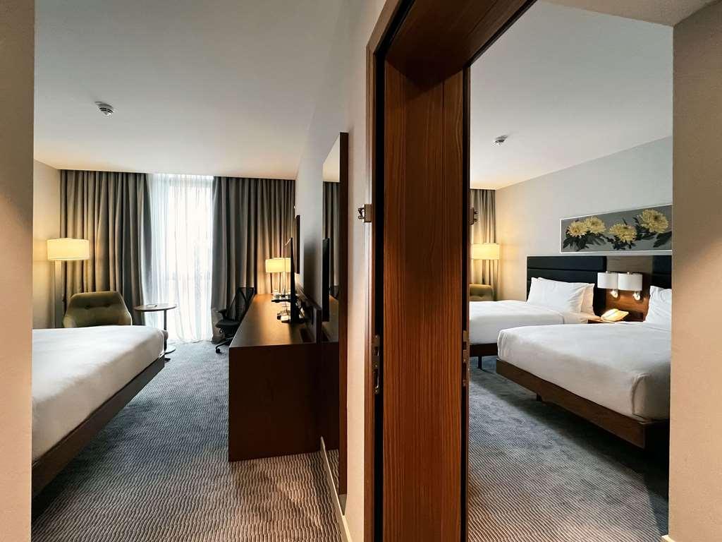 Hilton Garden Inn Tbilisi Chavchavadze الغرفة الصورة