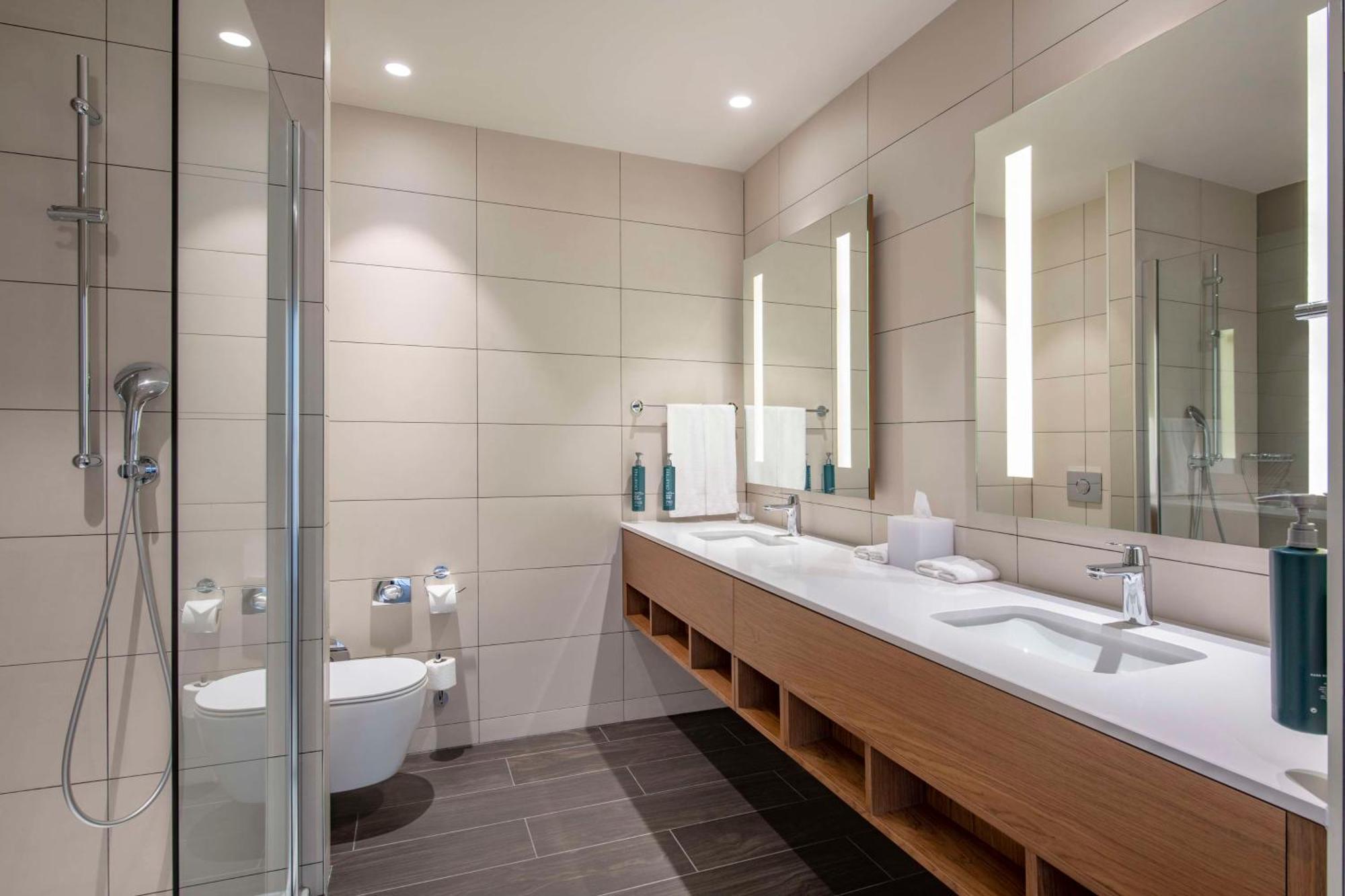 Hilton Garden Inn Tbilisi Chavchavadze المظهر الخارجي الصورة