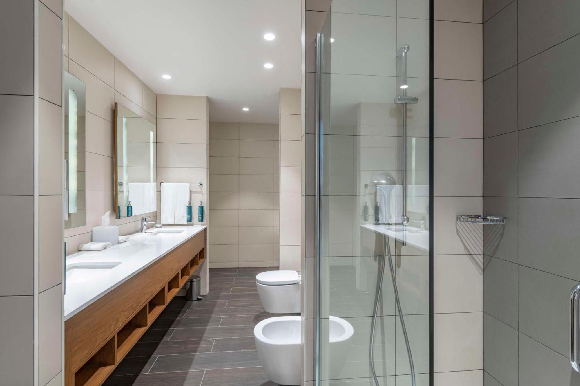 Hilton Garden Inn Tbilisi Chavchavadze المظهر الخارجي الصورة